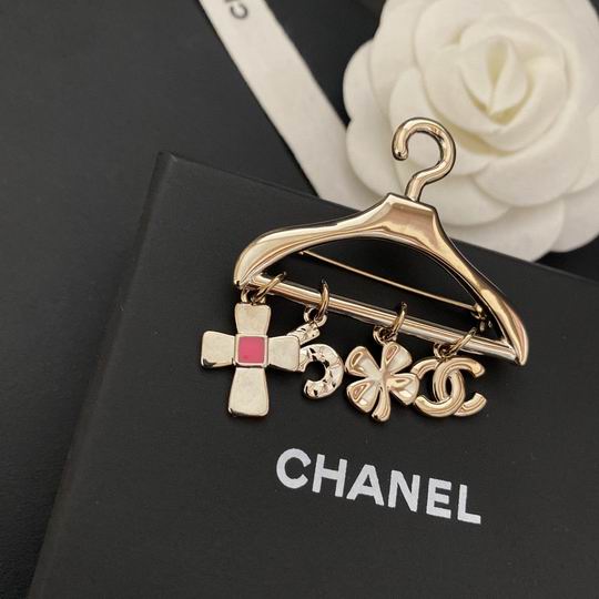 Chanel Brooch 11lyh21